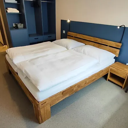 Chmelnice Na Stezce 3*